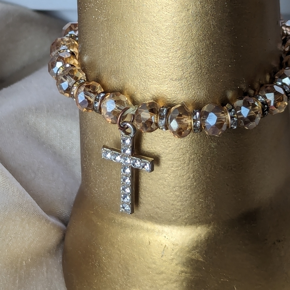 Bracelet Stretch Rhinestone Silver Tone cross with crystal bead and silver beads